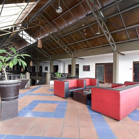 RedDoorz Plus @ Raya Legian Zewnętrze zdjęcie