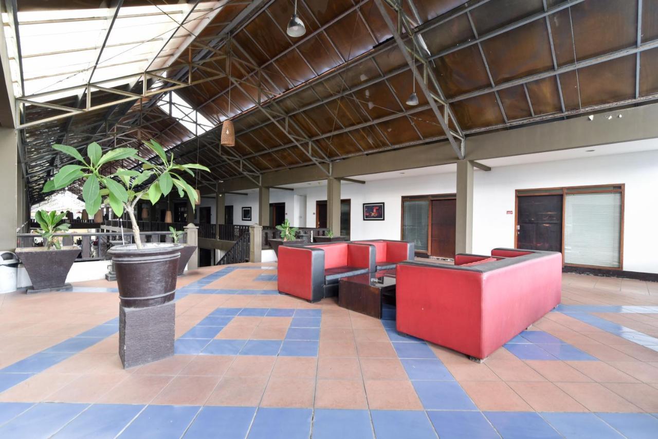 RedDoorz Plus @ Raya Legian Zewnętrze zdjęcie