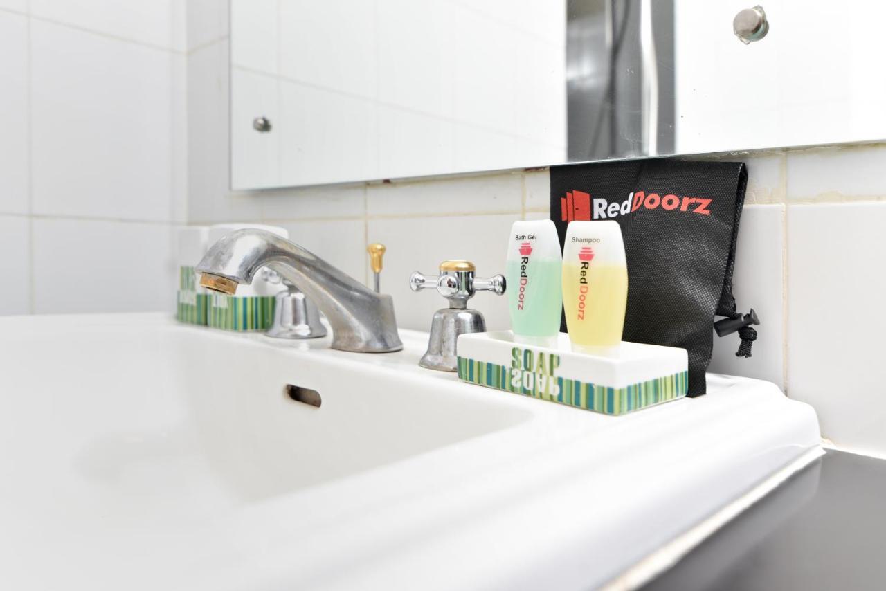 RedDoorz Plus @ Raya Legian Zewnętrze zdjęcie